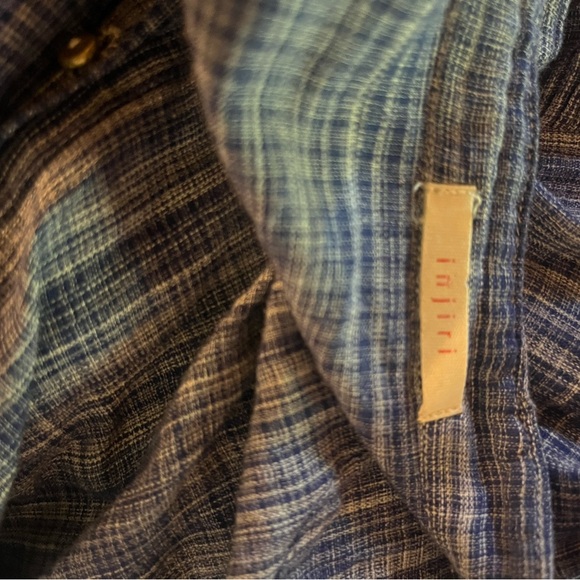Injiri Button down - Picture 3 of 3